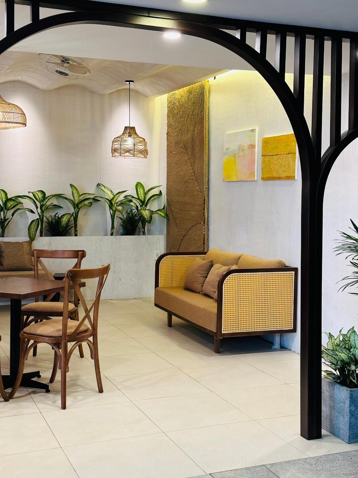 Long Xuyên Phuong Nam Hotel An Giang מראה חיצוני תמונה